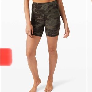 Lululemon 6” Align Shorts green camo sz 0